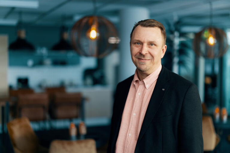 Henkilöstöedustaja hallituksessa Kaj Hahtonen, Finnpilot