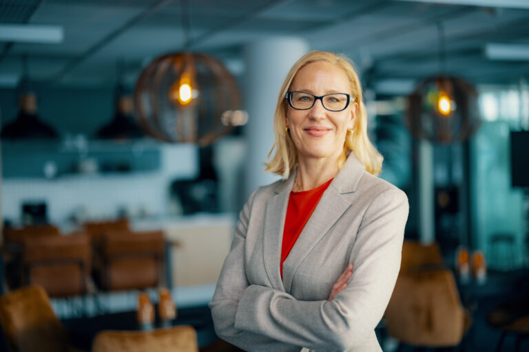 Finnpilotin hallituksen jäsen Hilppa Rautpalo